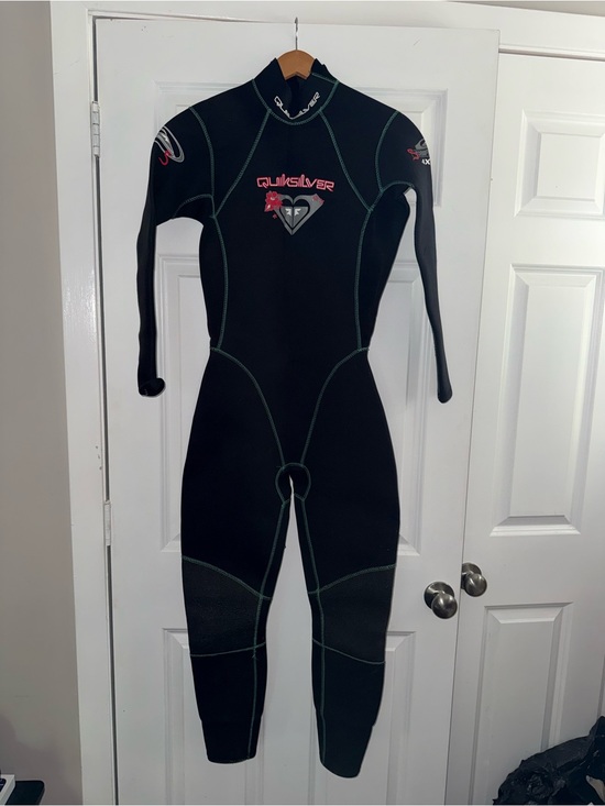 Quiksilver Other - Women’s Black Quiksilver Wetsuit (Storm Proof 4x3)